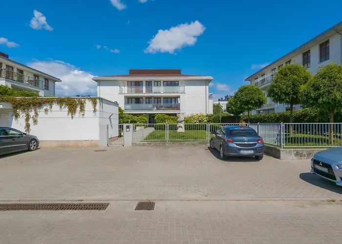 Beautiful Czarnieckiego With Balcony By Renters