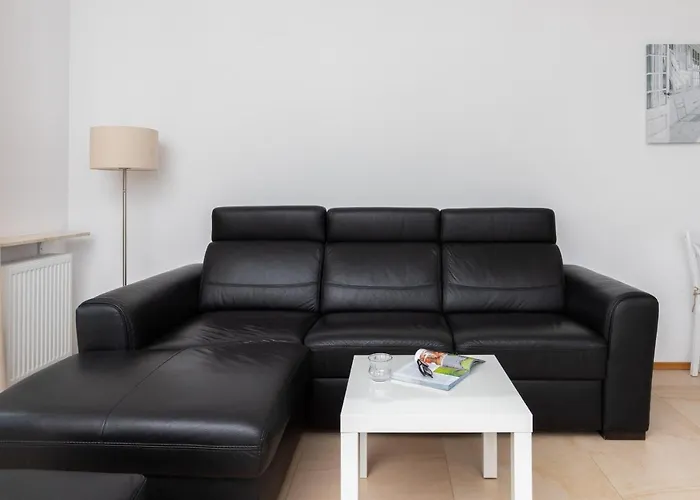 Beautiful Czarnieckiego With Balcony By Renters Апартаменты Гдыня